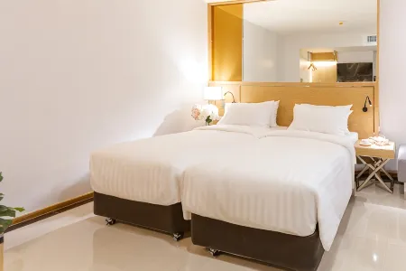 FX Hotel Nana