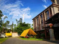 Liuzhou WuTong Inn - Inns