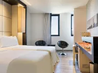Hotel Barcelona Condal Mar, Affiliated by Meliá Hotels near Metro Station