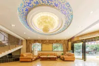 Huangting Holiday Hotel