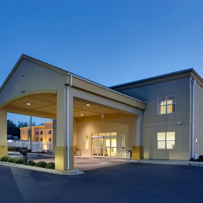 Spark by Hilton San Jose Airport Hotels near De Saisset Museum