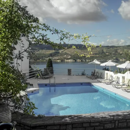 Scorpios Hotel & Suites