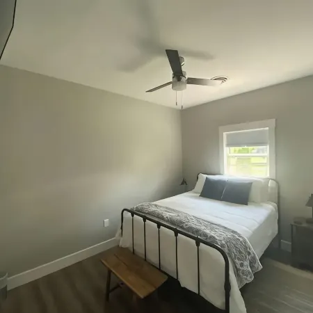 1Br on Watauga River Near Watauga Lake