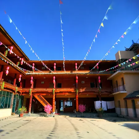Yunlv Guanhu Inn
