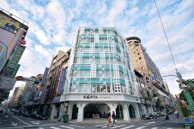 Shin Sei Bashi Hotel