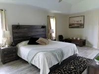 Villa Varona, Private Heated Pool Included- No extra fee