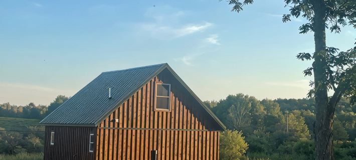 Quiet 2-bedroom country cabin with scenic views 3 miles from Norwich NY. Ξενοδοχεία στην πόλη Chenango County