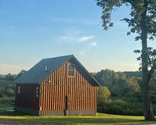 Quiet 2-bedroom country cabin with scenic views 3 miles from Norwich NY. Hotels in Chenango County