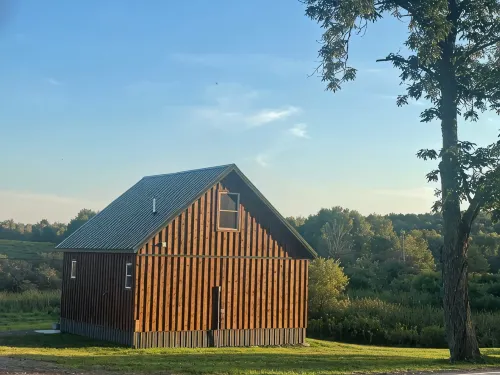 Quiet 2-bedroom country cabin with scenic views 3 miles from Norwich NY.