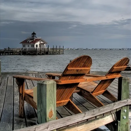Beach cottage in the heart old town Manteo 0BX.  welcome