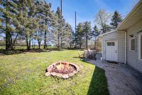 3-bedroom house with AC and WiFi within walking distance of The Big House! - 4-Star