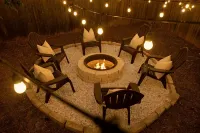 Spring Specials - Chic Boho Style - FirePit - 20Min to Six Flags - 10Min to Rafb