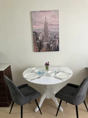Cozy condo with AC and fitness room in lovely Dumaguete steps from the Ocean - Holiday Apartments