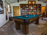 Beautiful home located in the heart of Paradise Valley Hotels in Emigrant
