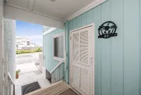 Oceanfront 2Br Condo, Steps to Beach, Pool, First Floor, Easy Access - Beach