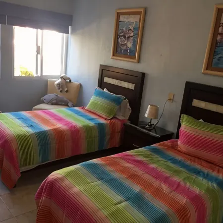 BEACHFRONT on a Budget! ~ Condo Sereno ~ Low Beachfront Rate!