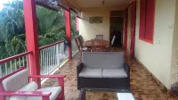 T3 Montana 2, DESHAIES, 350 m Grande Anse, 5/7 people, 2 bedrooms + living room, terrace. - appartements de vacances