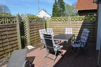 Holiday home in a quiet location in the center of Nordseebad Tossens