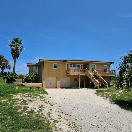 Direct Oceanfront & Private, Dog Friendly, 2Br House, July/August Availability.
