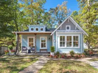 Cozy Cottage Across the Street from Carl Sandburg National Park 플랫 락 호텔