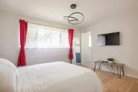 Majestic Redwoods, Pool, Hot Tub, Chefs Kitchen - Private Pools
