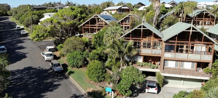 Angourie Beach House - total ocean views Hotels in Yamba