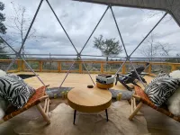 RIVER VIEW Cliff Dome Glamping @ White River, minutes to fishing, hikes!