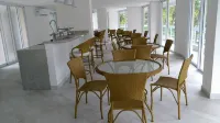 Riviera de São Lourenço frente ao mar, 1 suite, 2 dorm, 2 piscinas aquecidas.