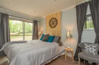 Beautiful Cabin for Two on Cedar Creek Lake - Wifi