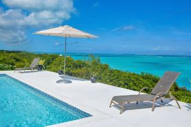 Breathtaking Views, Outstanding Accommodation - Pool, Deck & Solar