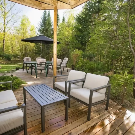Riverside Modern Rustic 3 bds Chalet in Tremblant
