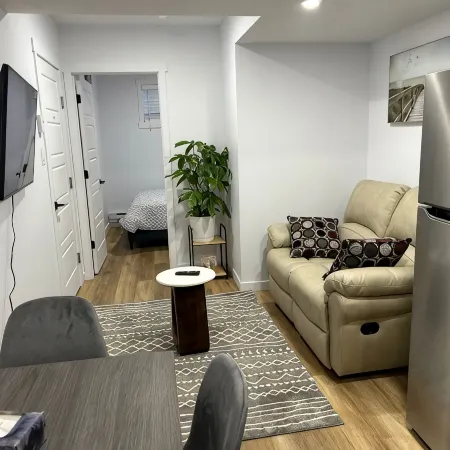 Cozy 2 Bedroom Basement