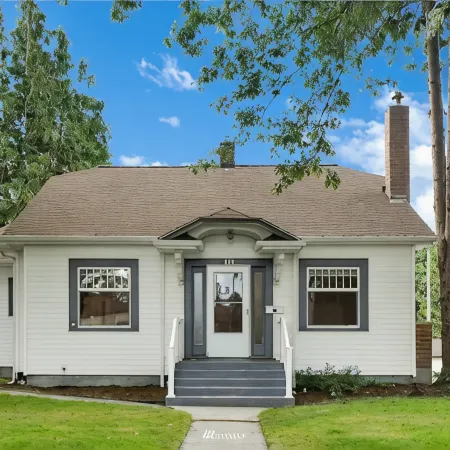 Historic Front Street Home