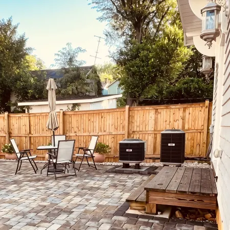 Cameron Charmer pristine downtown apt with double master suites