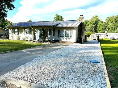 Cozy Getaway Near Windrock - Homestays