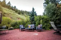 The Williamsburg Cottage at Valley Glen...your romantic mountain getaway - Homestays
