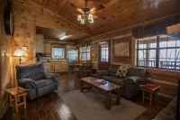 Mountain Dreams ~ Your very own private and rustic mountain retreat! - Hytter