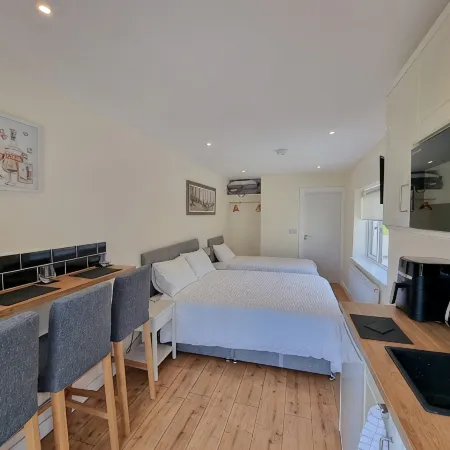 Misty Bay Lodge