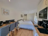 Misty Bay Lodge