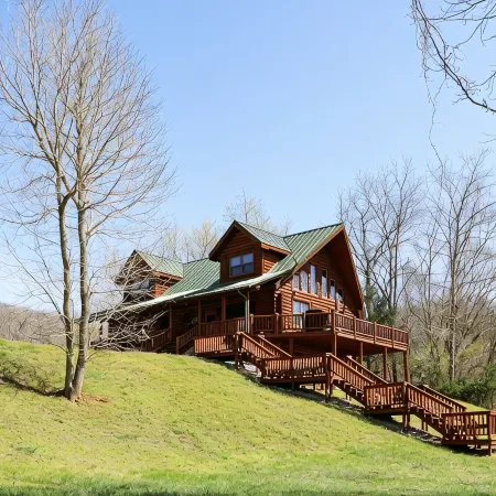 Rim Shoals River Cabin - private boat dock, walk-in fishing access sleeps 14