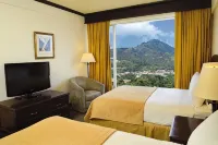 Plaza Hotel and Suites - Pools