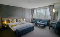 Tjokro Hotel Pekanbaru - parking