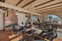 HotTub, Stargazing Rooftop Deck, Murals, Hammocks