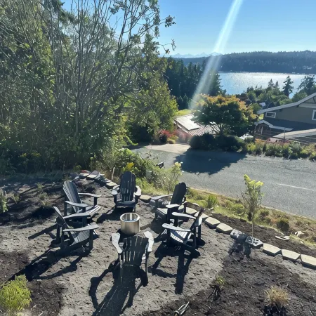 Harbor Vista On Par: Whidbey’s newest remodeled space with water views & hot-tub