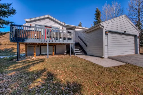 Panoramic Mountain View Retreat w/ Hot Tub - 3/3 Designer Home Hike and Bike!