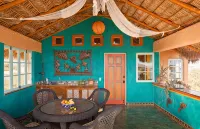 El Encanto - Artful Luxury in a Rustic Setting by the Sea -  Casas de vacaciones