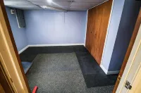 Spacious 3 BR Modern Home in Grosse Pointe Park - Jacuzzi