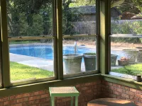 Myrtle’s place, a Charming home with a pool! - مطابخ