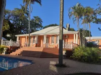 Sica's Guest House - Pool
