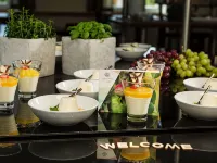 Bildungshaus St. Bernhard - Wohnen Und Tagen - breakfast